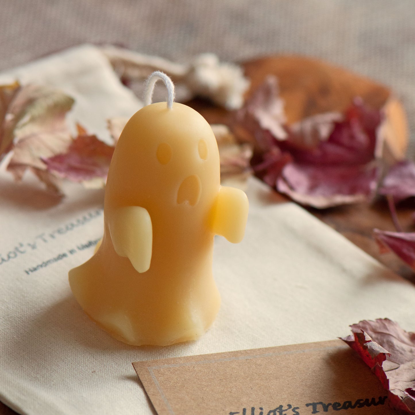 Ghosty - Pure Beeswax Candle