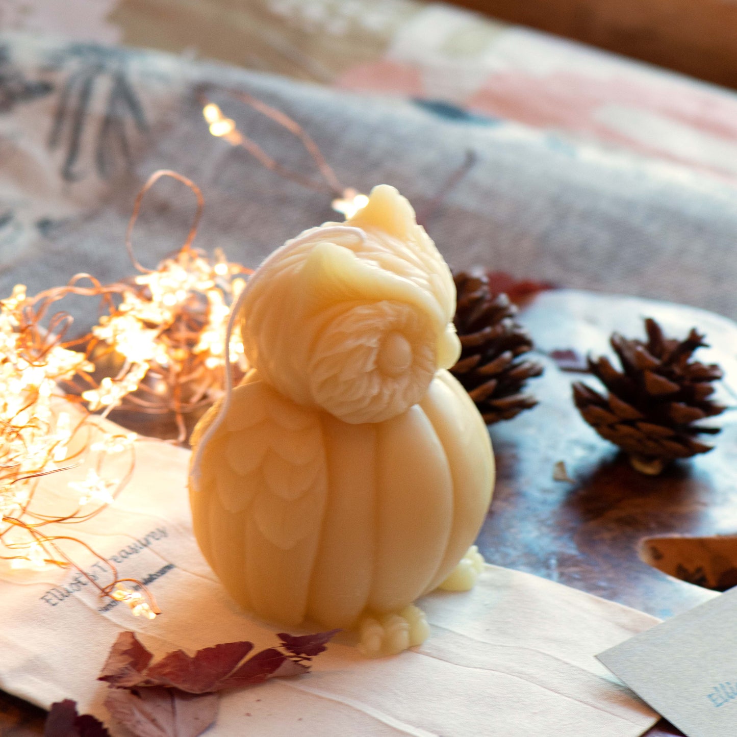 Pumpkin Owl - Pure Beeswax Candle