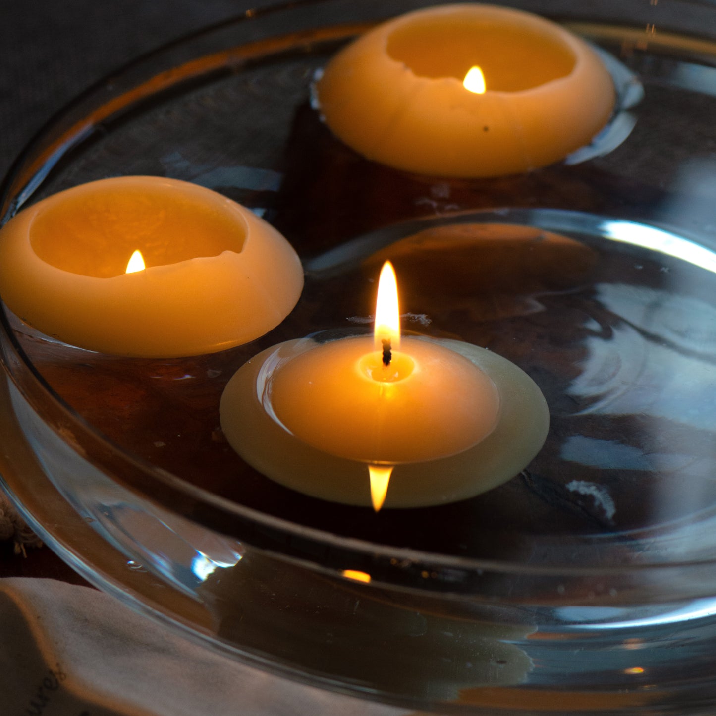 Round Floating Beeswax Candle