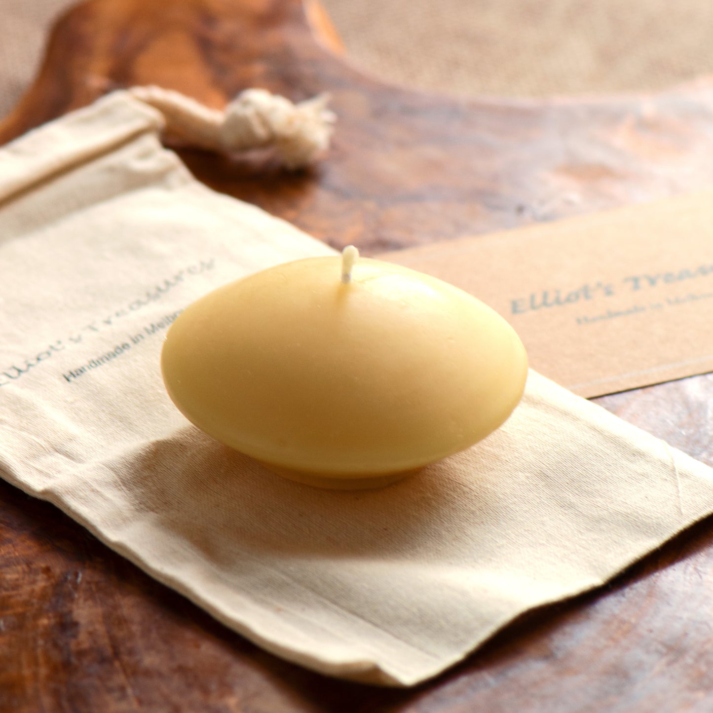 Round Floating Beeswax Candle