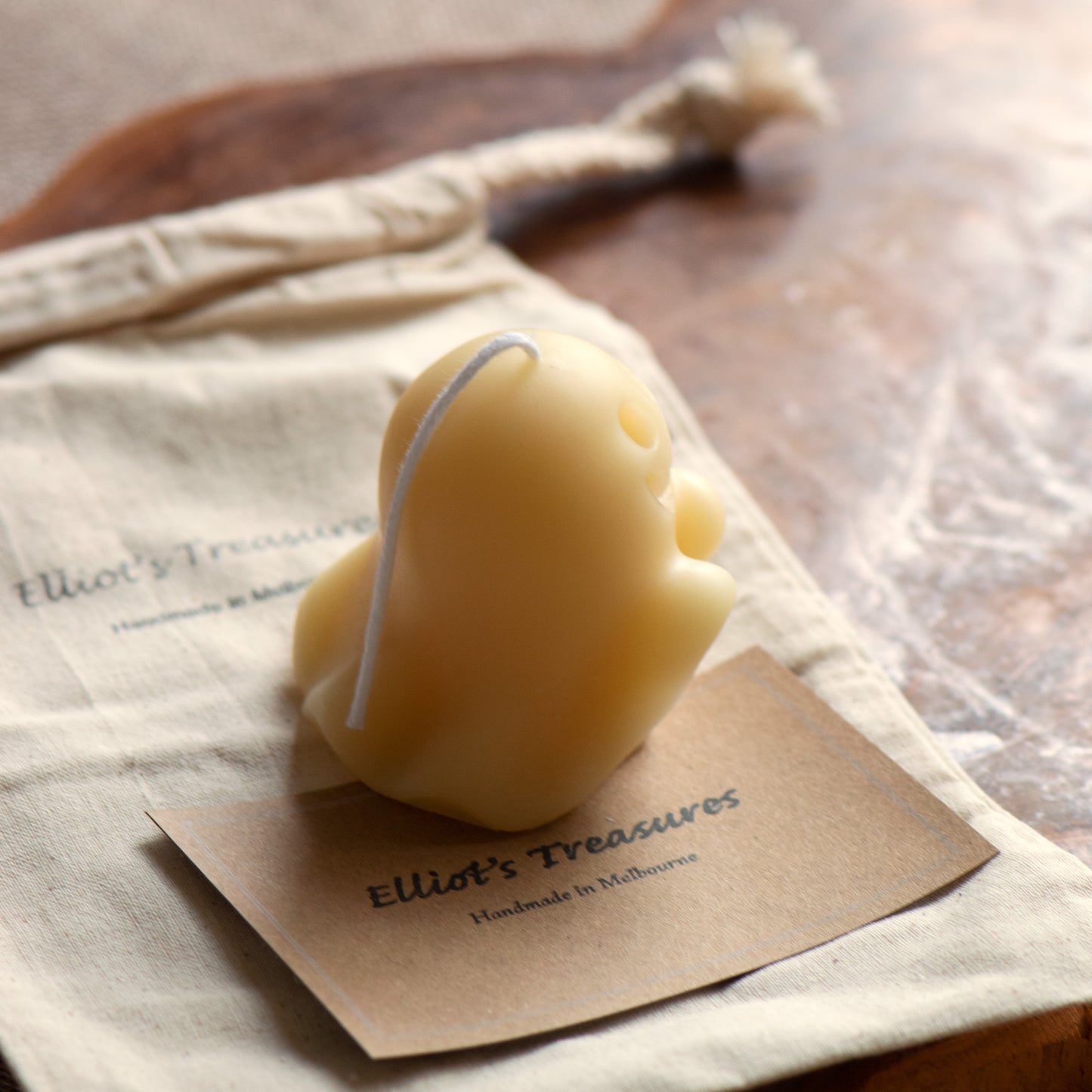 Happy Ghost Beeswax Candle