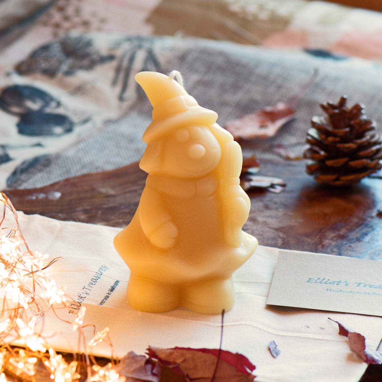 Happy Witch - Pure Beeswax Candle