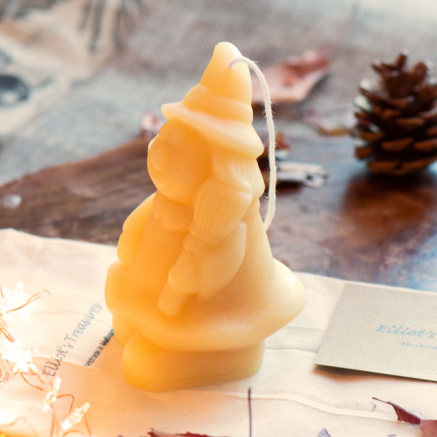 Happy Witch - Pure Beeswax Candle