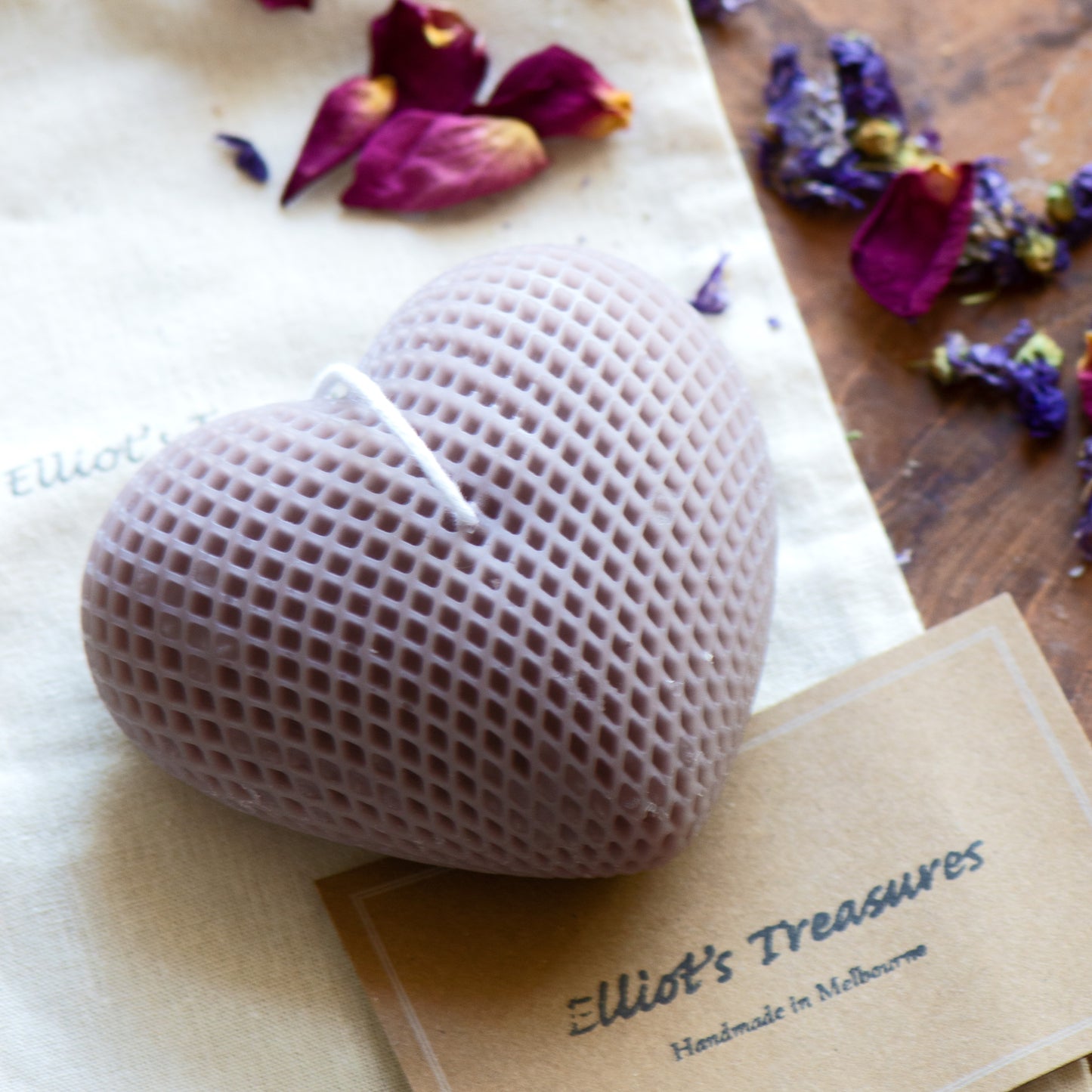 Large Quilted Heart (Mauve) Beeswax candle