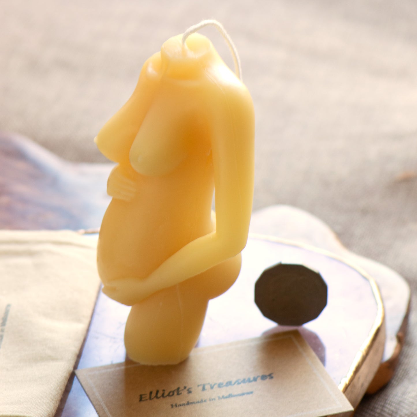 Pregnant Mama (Large) - Pure Beeswax Candle