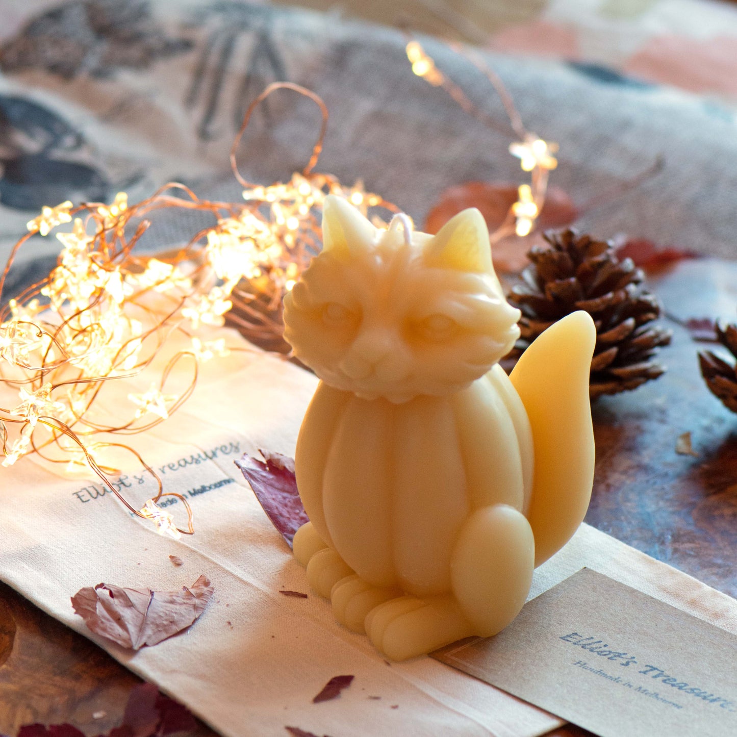 Pumpkin Kitty - Pure Beeswax Candle