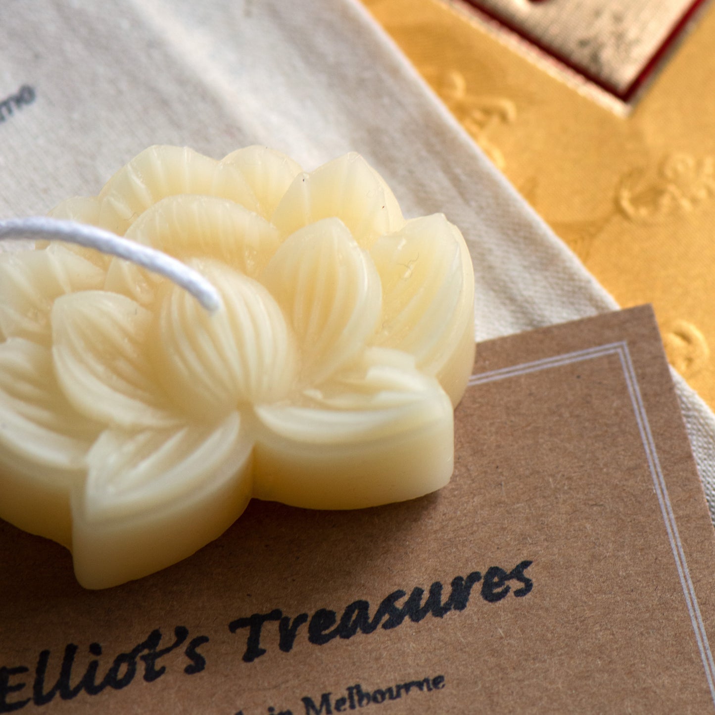 Small Lotus Beeswax Candle