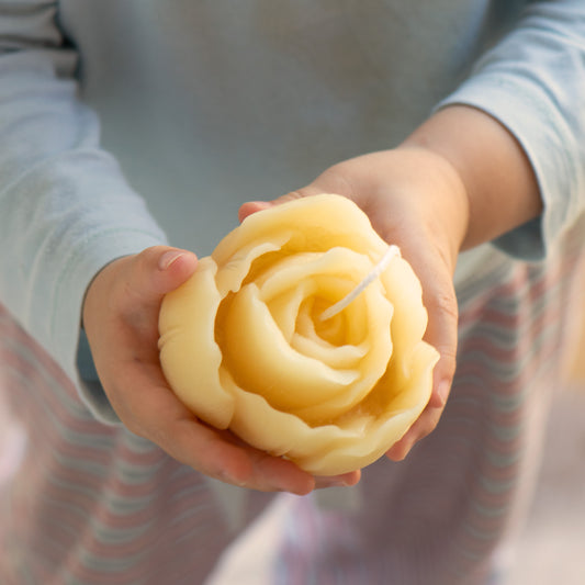 Tulip Beeswax Candle