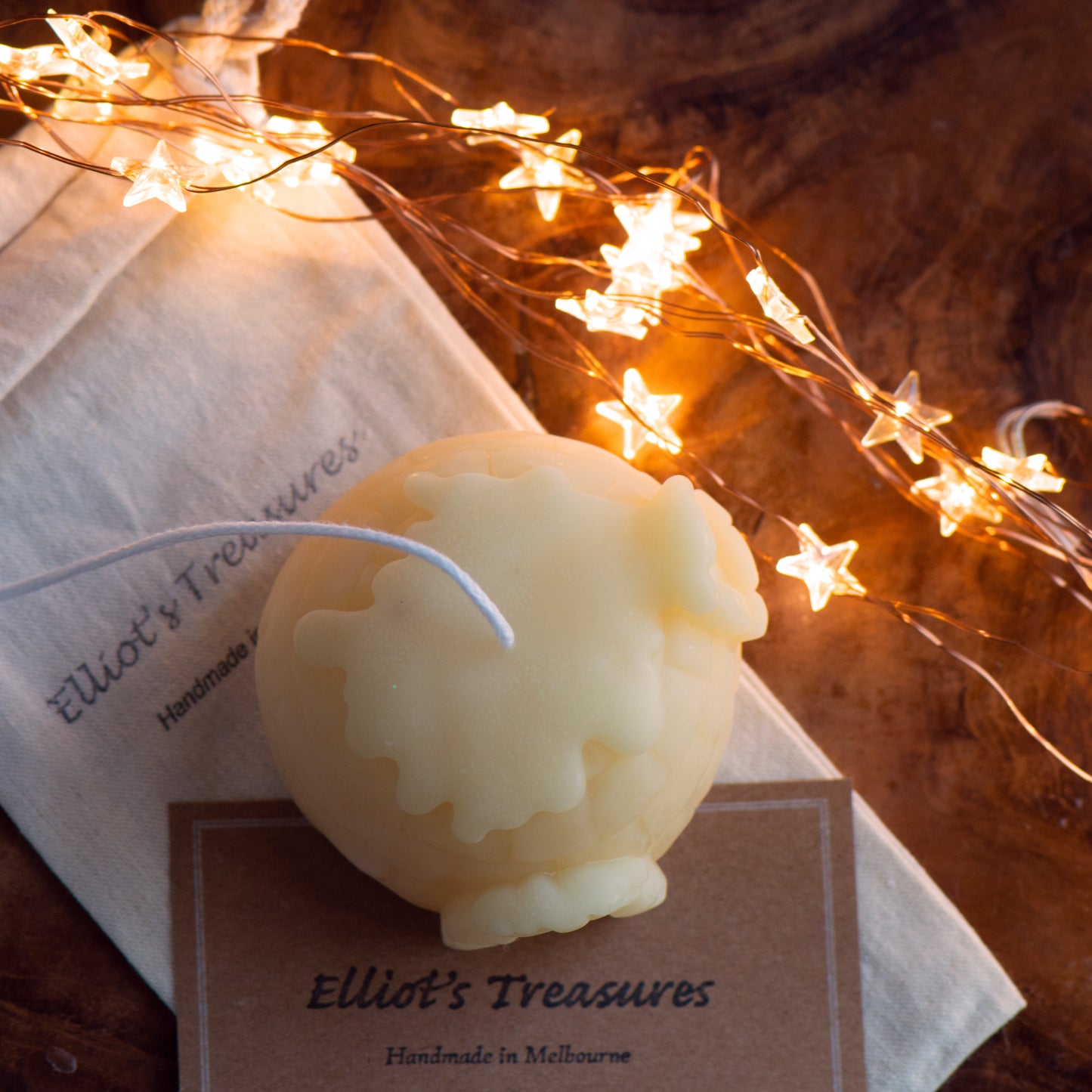 Igloo Beeswax Candle