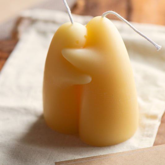 Big Hug - Pure Beeswax Candle