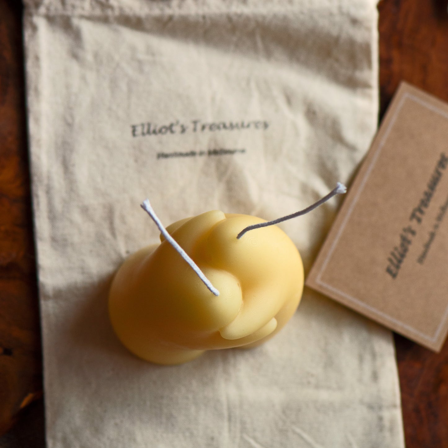 Big Hug - Pure Beeswax Candle